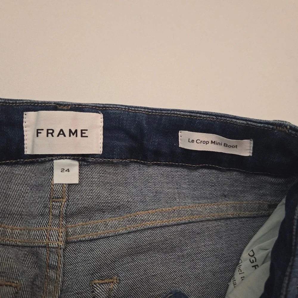 FRAME Le Crop Mini Boot Jeans Terre Dark Wash Mid Rise Cropped Flare LCMB778 24‎